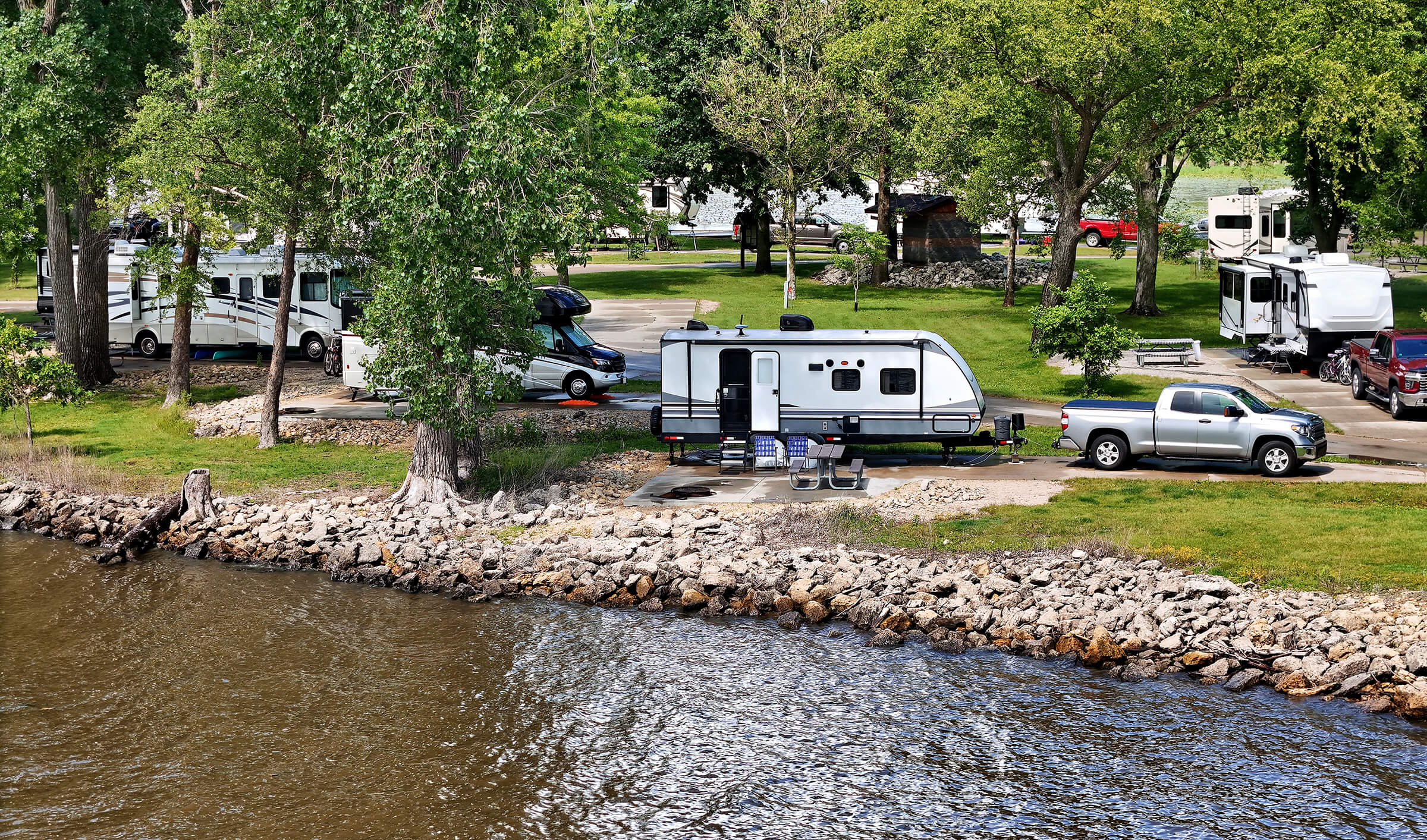 The RV Gray Tank – To Open or Close?