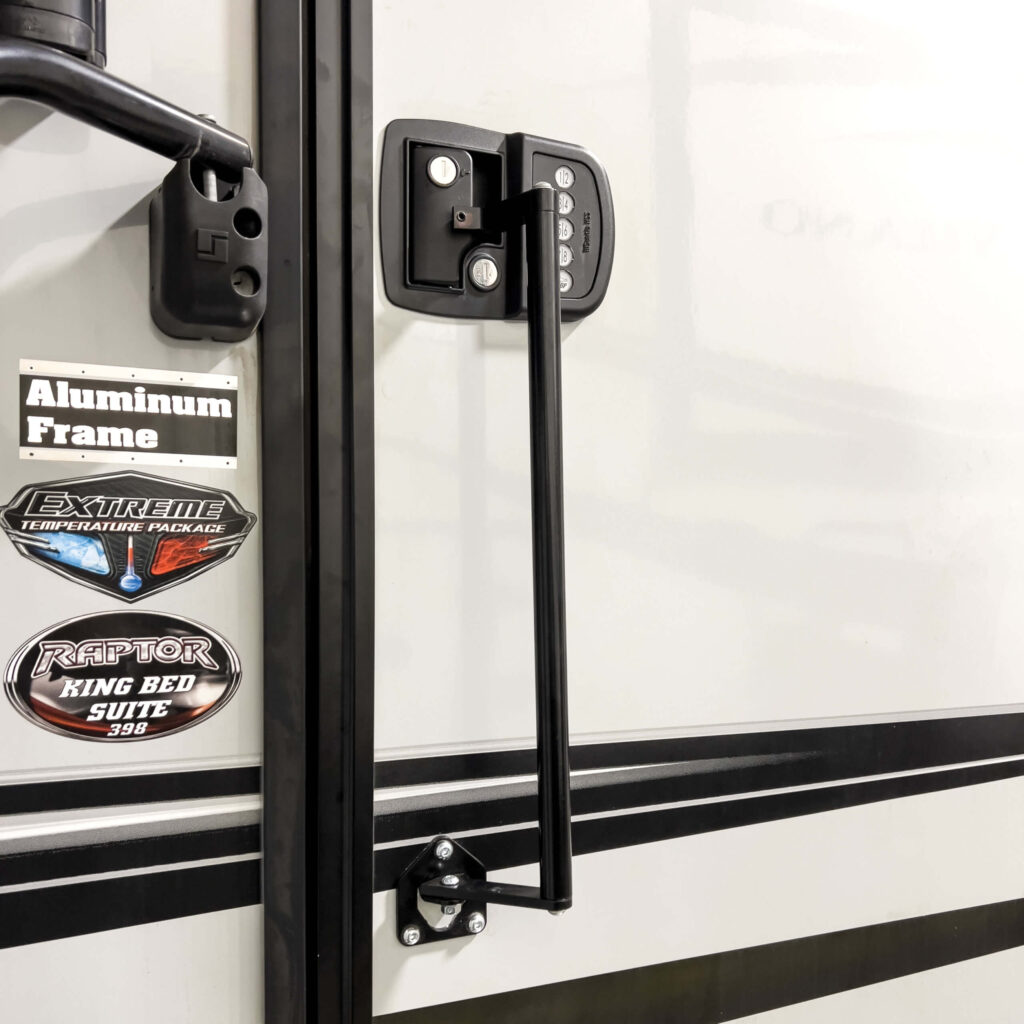Extended Rv Handle Latch Extender - MORryde